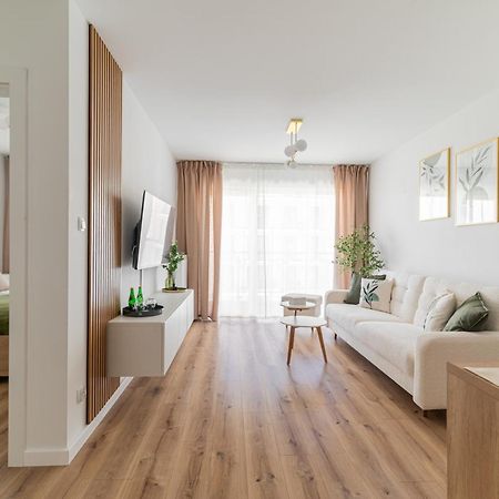 Horyzont Apartamenty - Navigator- Mozliwosc Wykupienia Sniadan!!! Kolobrzeg Ngoại thất bức ảnh